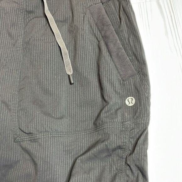 Lululemon Dance Studio Unlined Black size 8 31” inseam full length - Picture 2 of 6